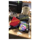 Pans, vhs player, modem