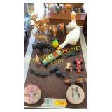 Animal figurines, coaster sets