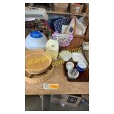 Humidifier, pillow shams, baskets, household goods