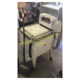 Wringer washer electric