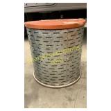 Metal/wood end table