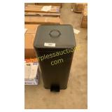 Trash can-black