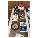 Uriah hero figures, teapot, wall pockets