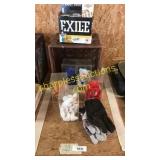 Beanie babies, vintage Bix beer cans