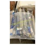 Assorted windshield wipers