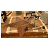 Metal Star wall hanging, exerciser