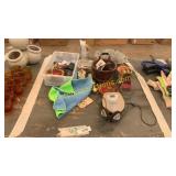 Assorted household goods