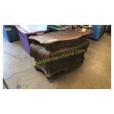 Wicker chest (broken leg)