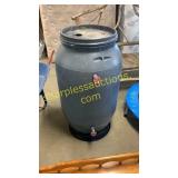 Rain barrel