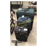 Three piece luggage set
