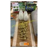 Gold cabinet/drawer knobs, handles &