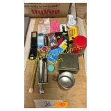 Assorted household goods