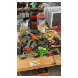 Tinkertoy set, race track