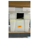 Medium totes with lids