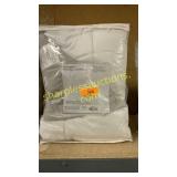 Room essentials reversible comforter size twin