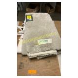 Threshold 24"x40" rug