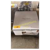 Threshold dinner plates