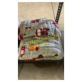 Twin comforter & sham