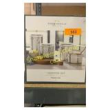 Threshold canister set