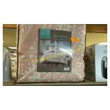 Urban habitat seven piece comforter set size king