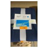 Room essentials micro fleece blanket size twin