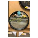 Round mirror