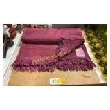 60x96 burgundy rug made in india