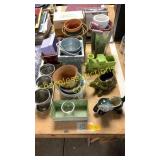 Assorted planters, McCoy turtle planter