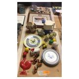 Chicken figurines, plates,m