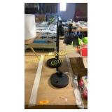 2 desk lamps