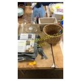 Light filtering balloon shade, wicker baskets,