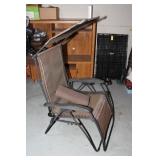 Gravity Lawnchair With Shade