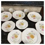 Mikasa Candy Tuft pattern Plates & Cups