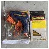 Thermogrip 208 Glue Gun & Glue Sticks