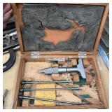 MITUTOYO 129-127 0-6" DEPTH MICROMETER .001"