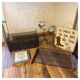 Table Lot- Wire Baskets, Wall art, & More