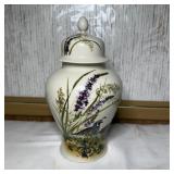 Toyo Quail Design Lidded Ginger Jar