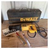 Dewalt DW304 VS Reciprocating Saw with Metal Case