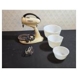 Vintage Hamilton Beach Mixer and Bowls