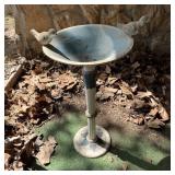 28" Metal Bird Bath with 2 Birds