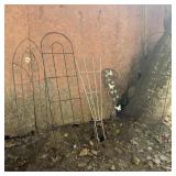 8 Pc Decorative Metal Garden Trellises & Decor