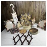 Assorted Vintage Home Decor- Fabric Photo