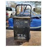 SCHUMACHER SE-2352 Charger