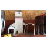 (3) LIONEL BUILDINGS & BRIDGE