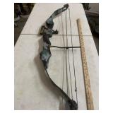 PSC POLARIS COMPOUND BOW W/ ARROWS