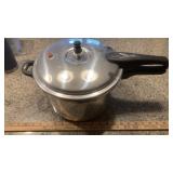 PRESSURE COOKER STONEWARE BAKE PAN & ROASTING POT