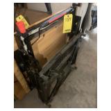 BLACK & DECKER WORK STAND