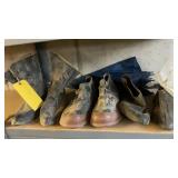 UMBRELLA & RUBBER SHOE SLIP OVERS (Sz. Lrg./11/?)