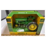 MODEL 'B' JOHN DEERE STYLED ERTL