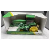 ERTL J.D. 8400T TRACTOR 1/16 SCALE W/ ORIGINAL BOX